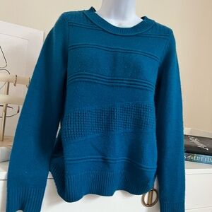 Diane Von Furstenberg Teal Crew Neck Sweater
70% wool and 30% cashmere